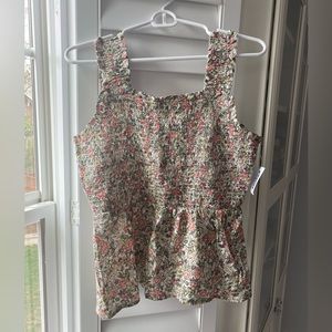⭐️⭐️Old Navy floral stretchy top